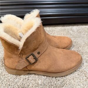 Women's Tan Ugg Ankle Boots